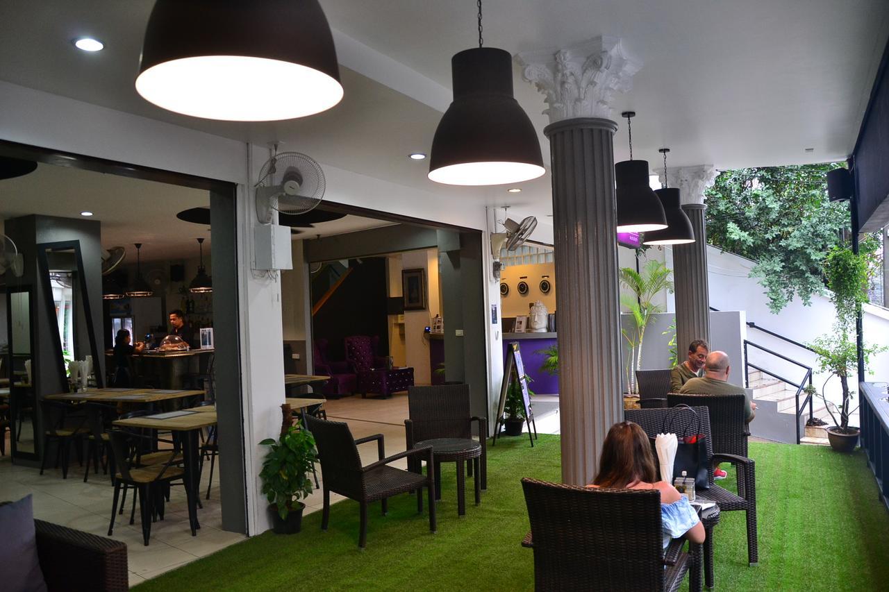 C&C Residence Bistro Restaurant Pattaya Exterior photo